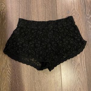 Talula aritzia lace shorts